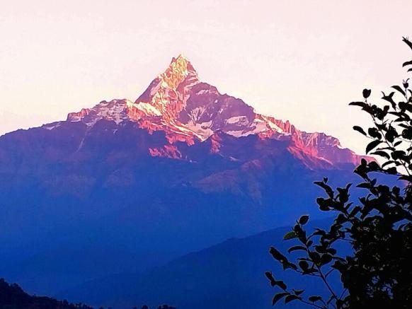 Himalayan Deurali Resort Pokhara Kültér fotó