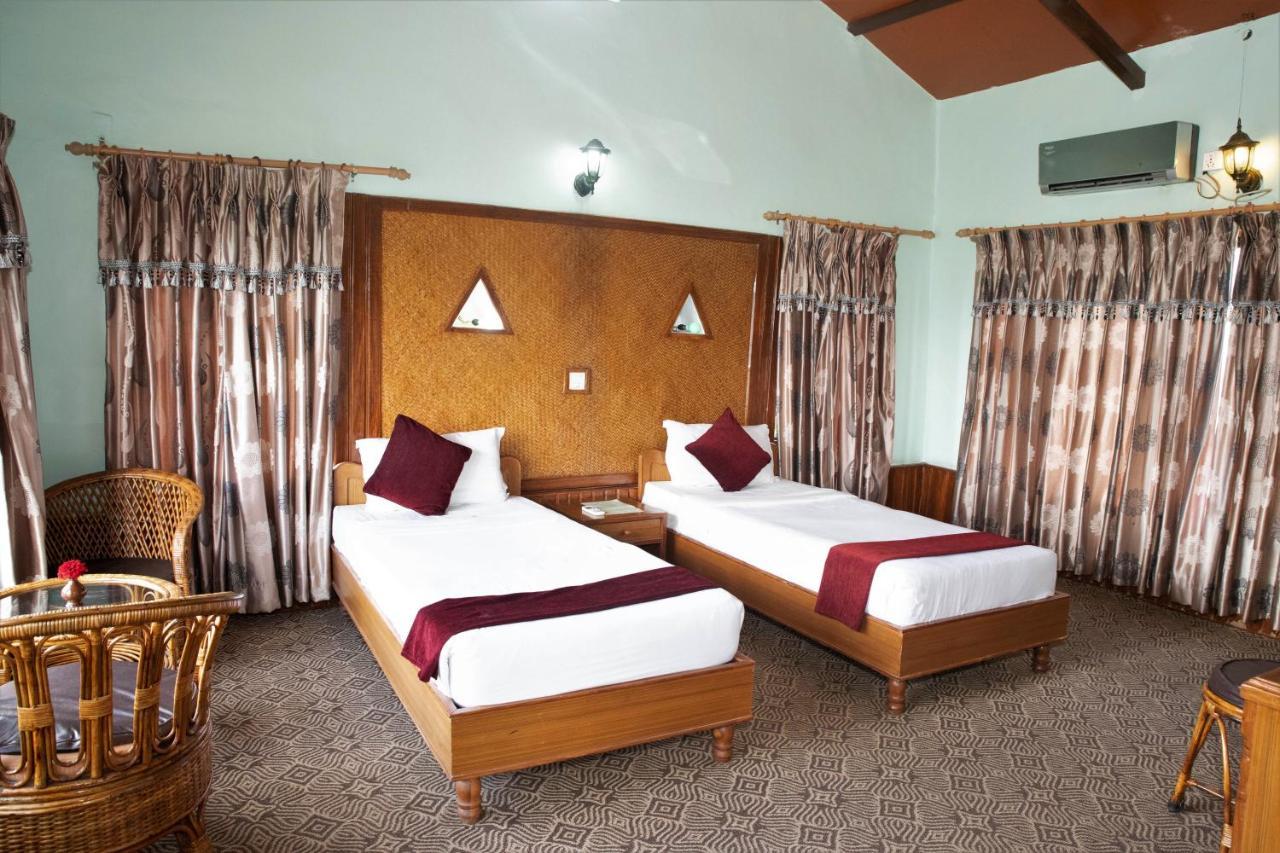 Himalayan Deurali Resort Pokhara Kültér fotó