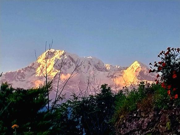 Himalayan Deurali Resort Pokhara Kültér fotó