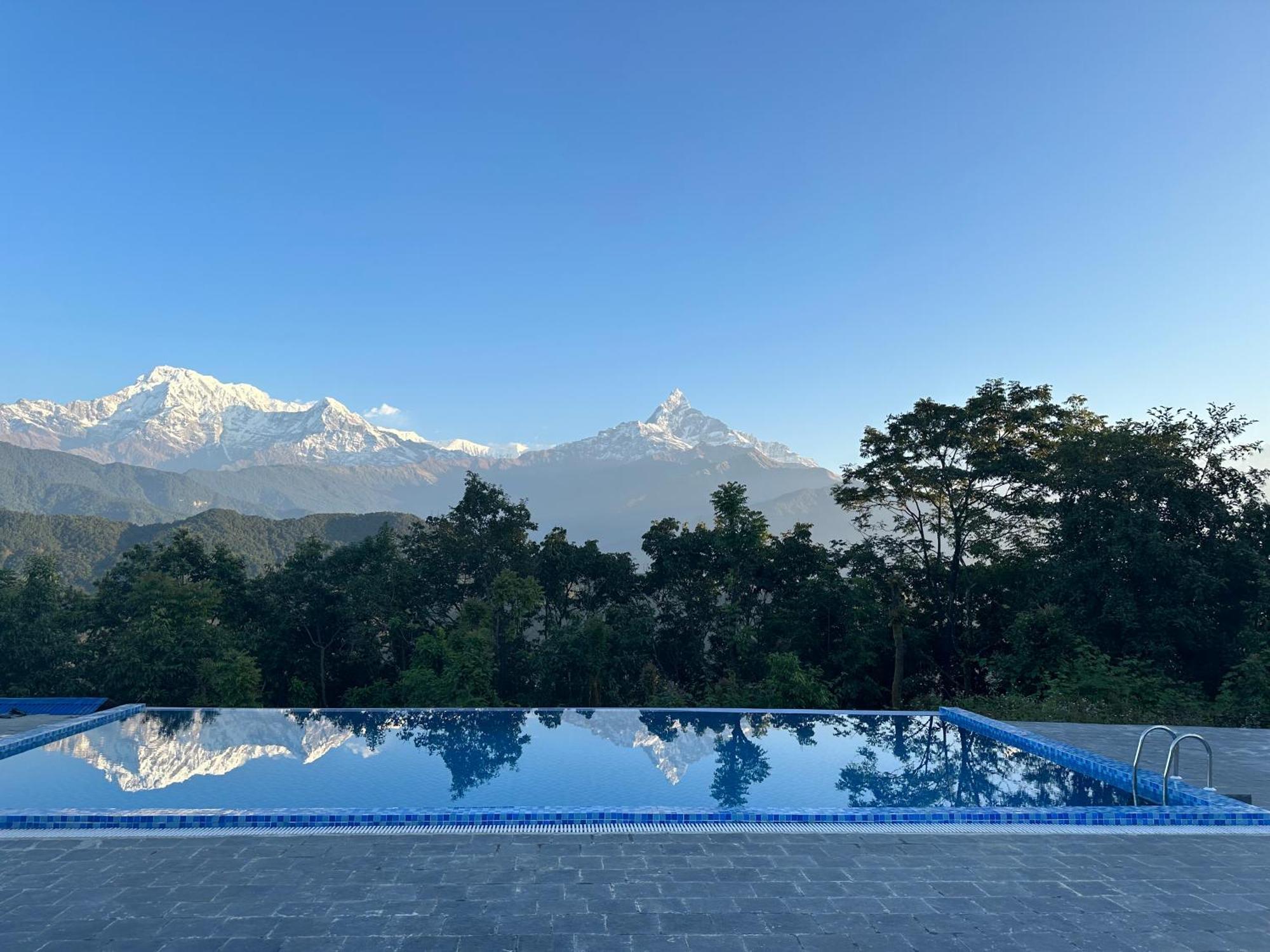 Himalayan Deurali Resort Pokhara Kültér fotó