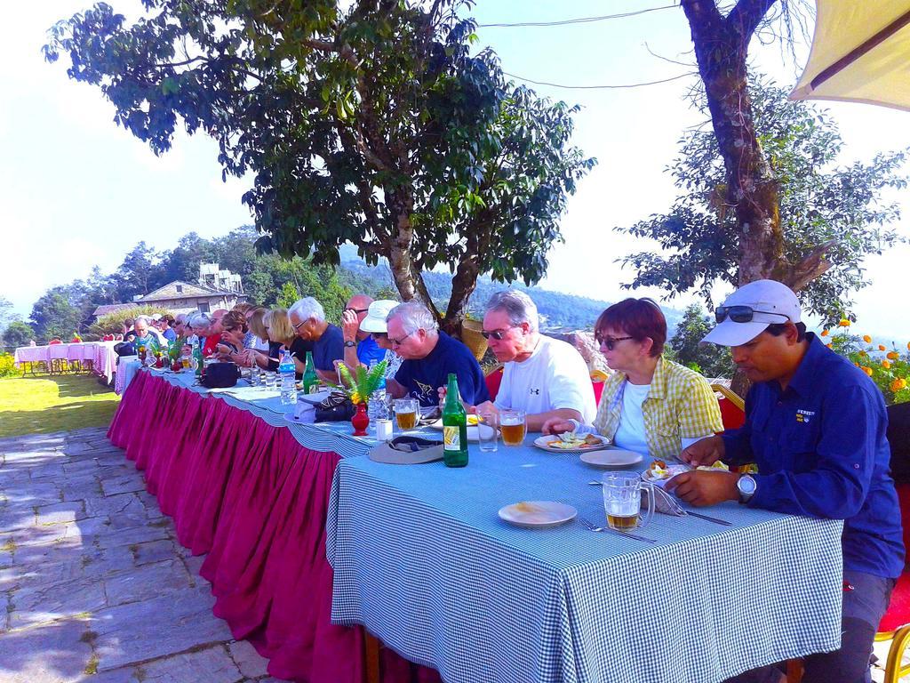 Himalayan Deurali Resort Pokhara Kültér fotó