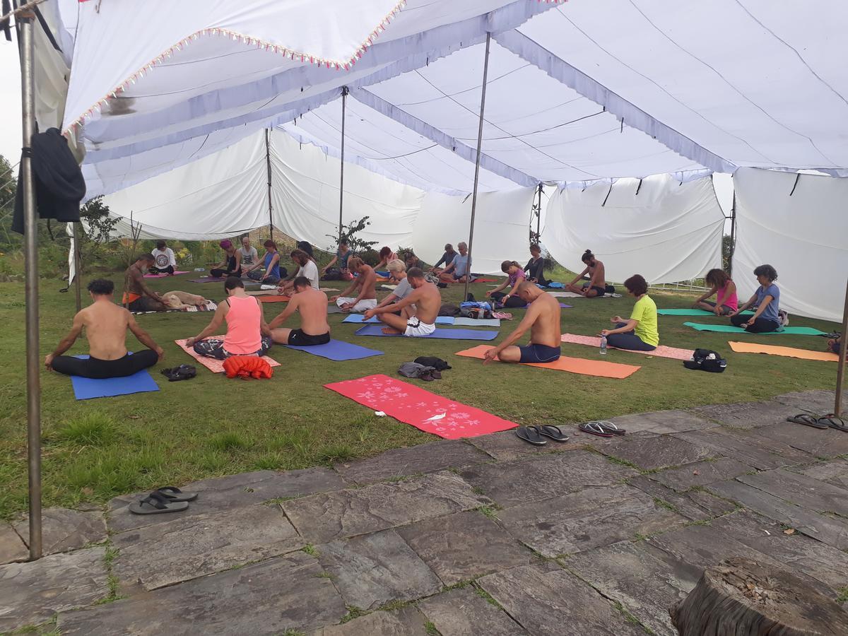 Himalayan Deurali Resort Pokhara Kültér fotó