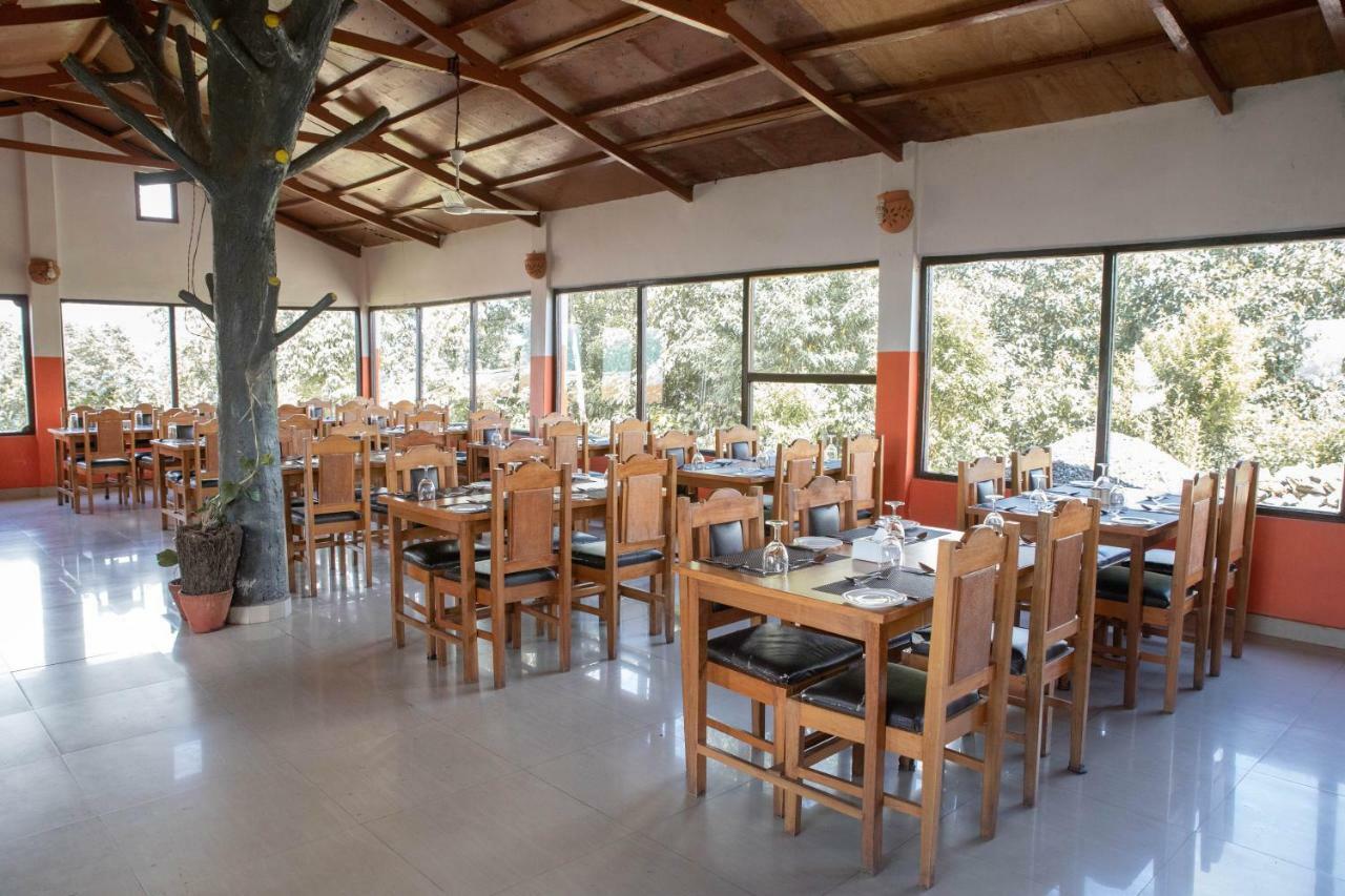 Himalayan Deurali Resort Pokhara Kültér fotó