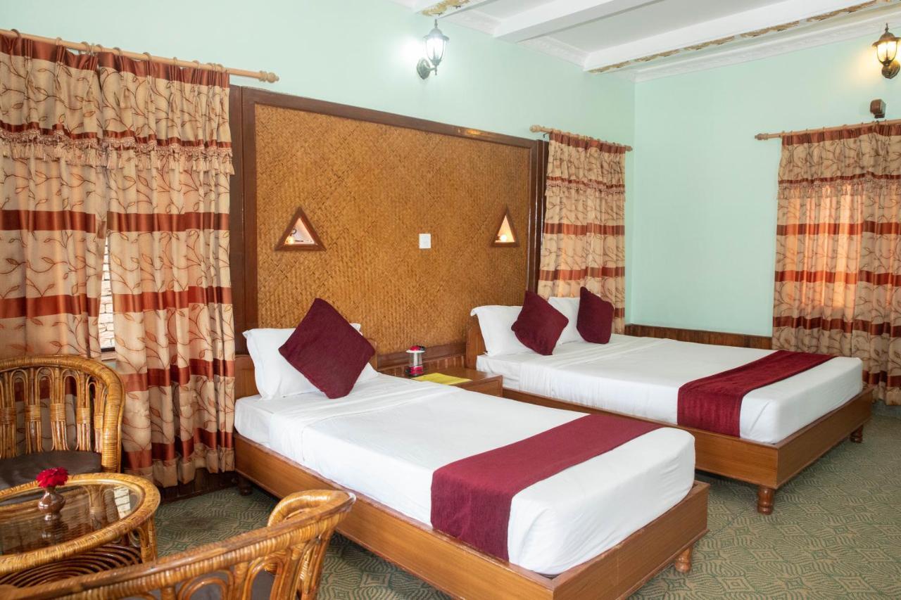 Himalayan Deurali Resort Pokhara Kültér fotó